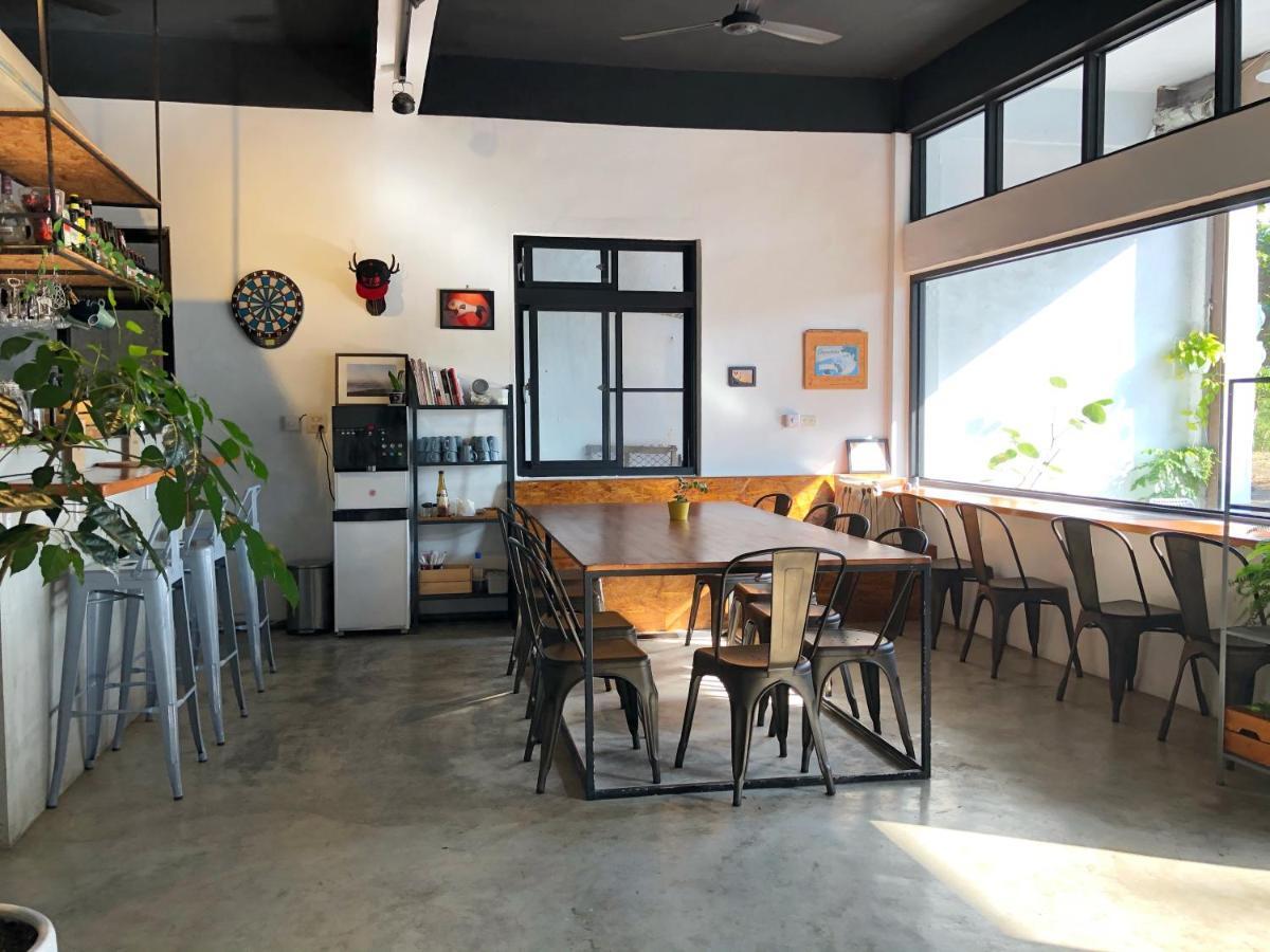 男子漢青年旅店 Manzhou Exteriör bild